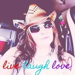 Meet your Posher, Aimee